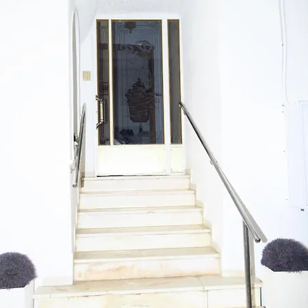 Isalos Andros Apartment