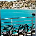 Apartament Isalos Andros *