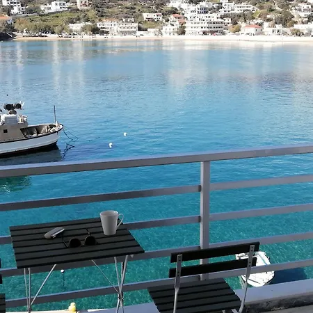 Isalos Andros 아파트 바트시