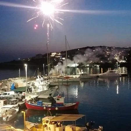 Apartment Isalos Andros