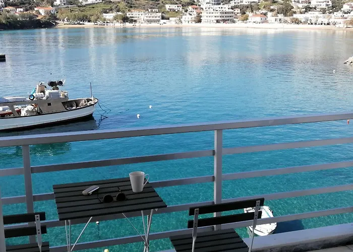 Isalos Andros Apartman Bací